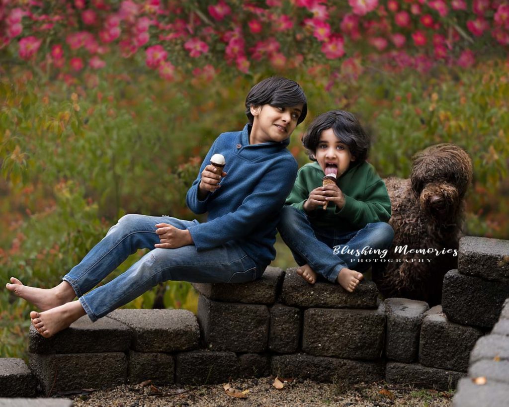 sibling brother outdoor portrait photoshoot